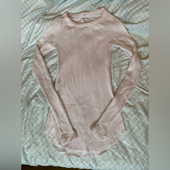 Lululemon “Cabin Yogi” Sweater in Neutral Blush - Picture 3 of 4